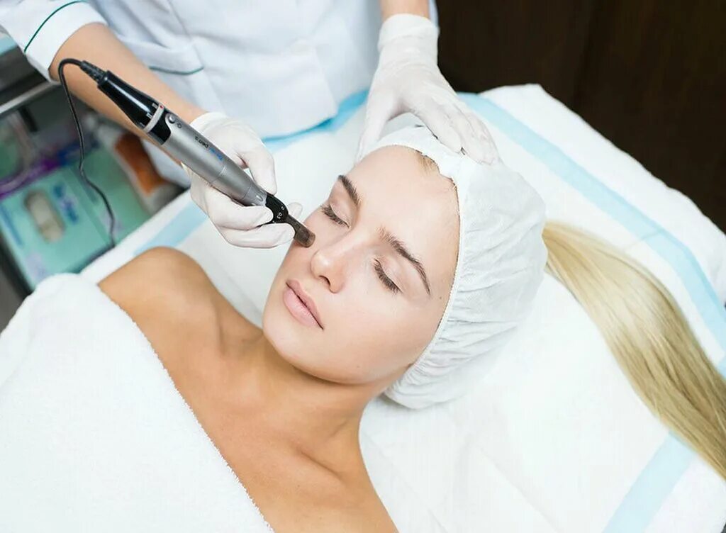 дермапен фото. Microneedle therapy дермапен. микронидлинг дермапеном. фракционная мезотерапия +карбокситерапия. микронидлинг аппарат.
