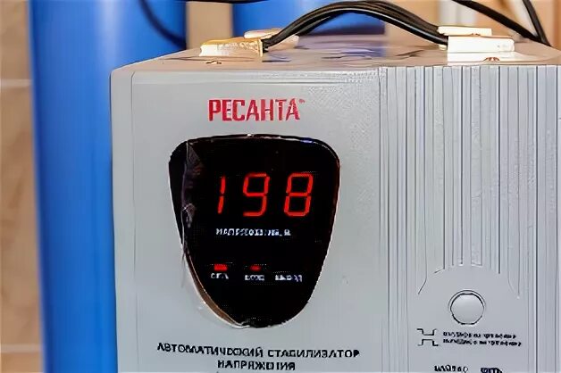 Использование стабилизатор напряжения