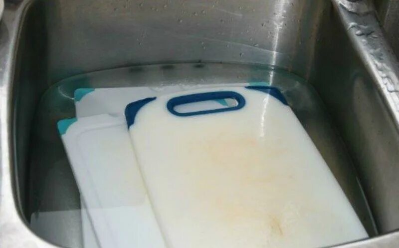 Отмыть масло с пластика