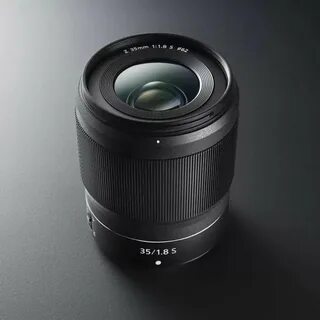 Nikkor 35mm 1.8 s
