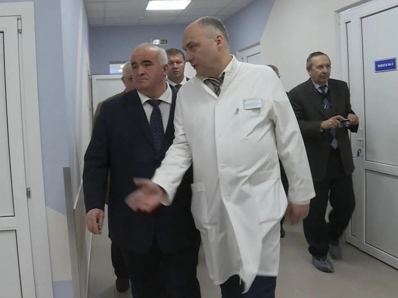 Глав врач кокб кострома. Главный врач костромской областной. Главный врач областной больницы кострома. Главный врач костромской областной. Главный врач костромской областной.