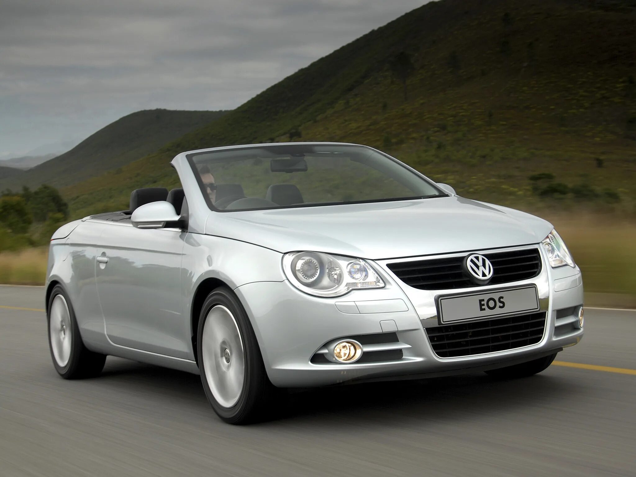 Фото еоса. Фото еоса. Фольксваген эос кабриолет 2008. Volkswagen eos купе. Фольксваген еос красный.