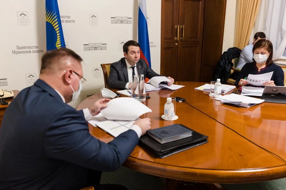 Политика мурманская область. Политика мурманская область. Политика мурманская область. Политика мурманская область. Оперативное совещание.