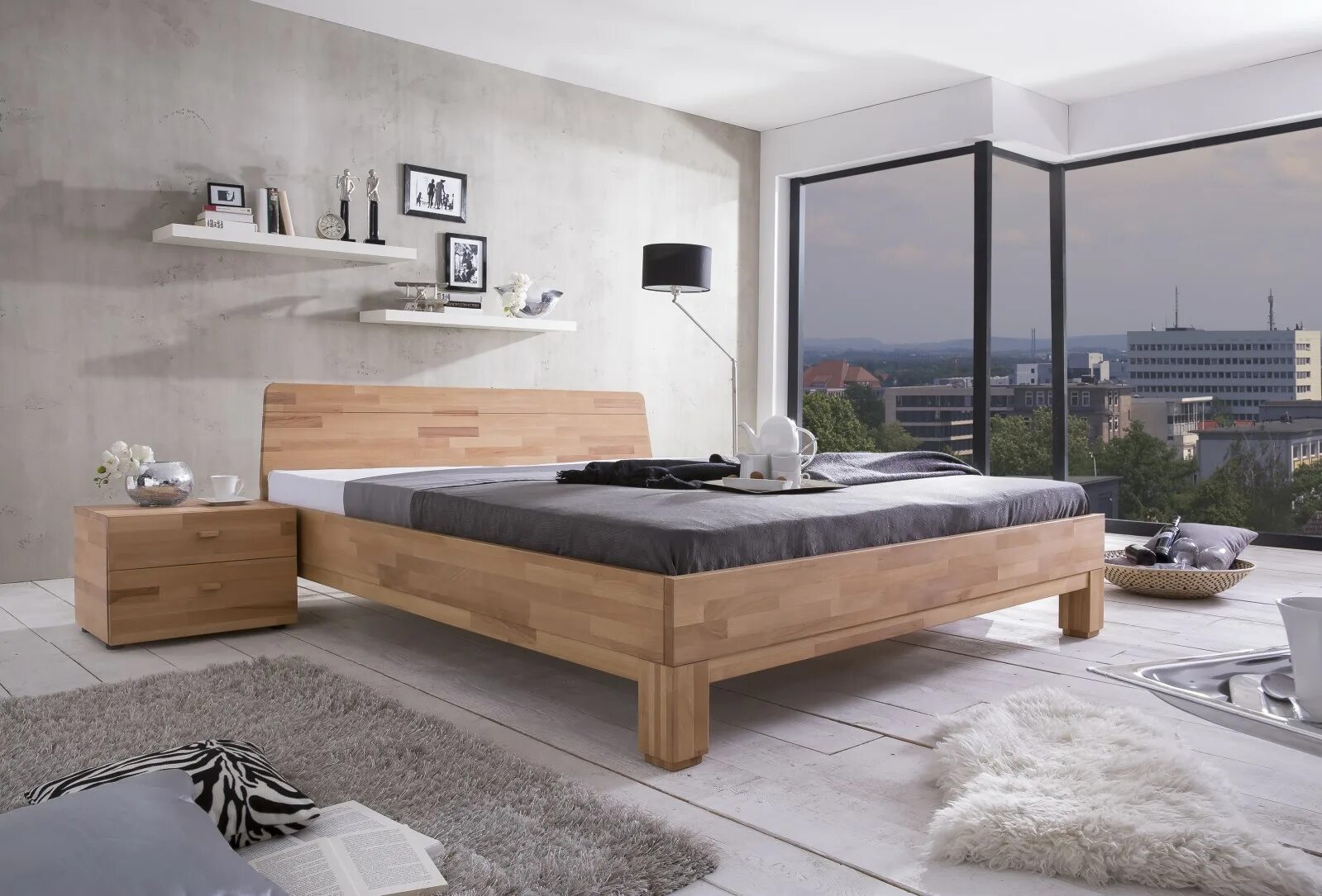 Стильные деревянные кровати. Кровать деревянная современная. Кровать из дерева в современном стиле. Двуспальная кровать в стиле Минимализм.