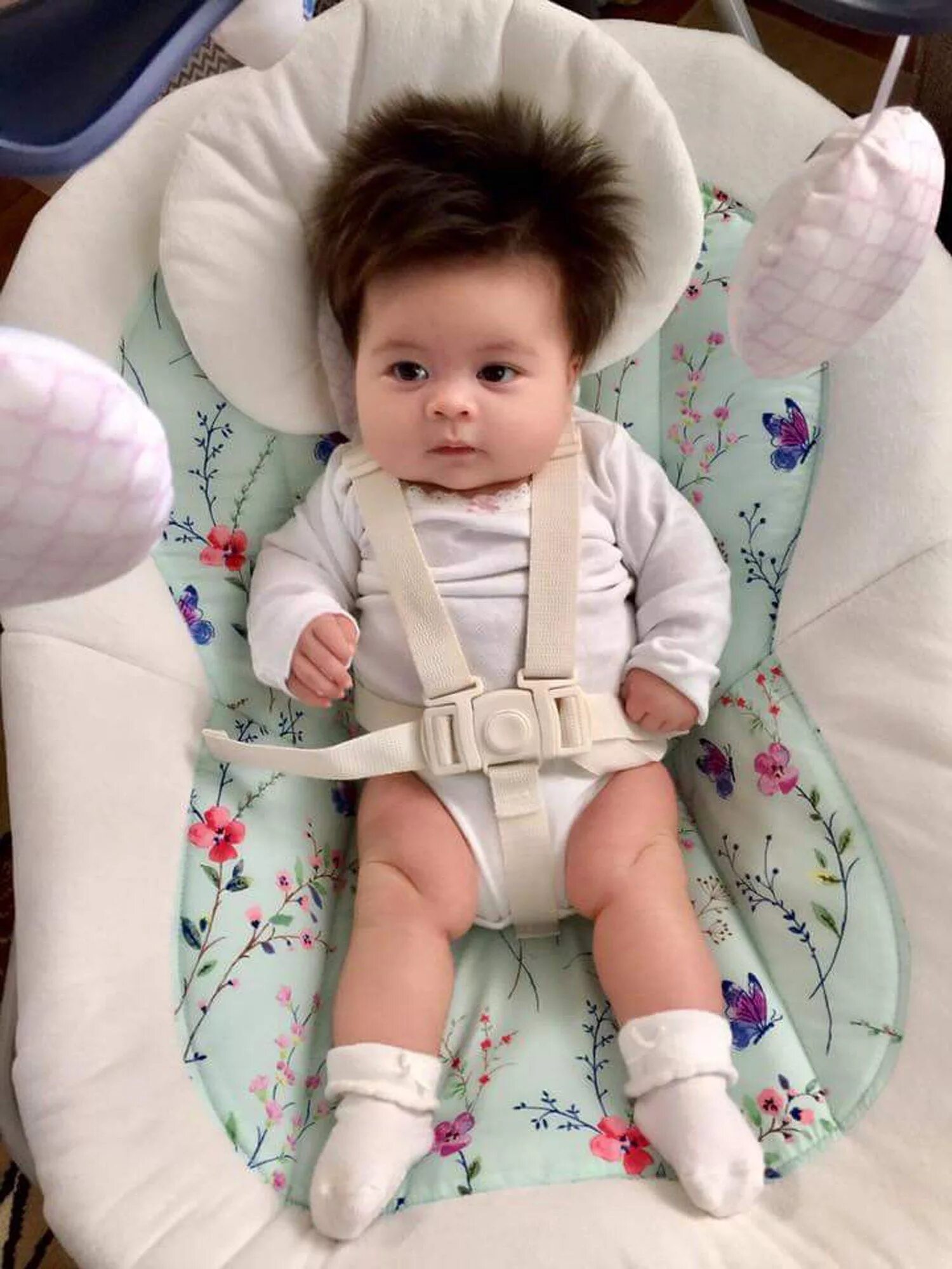 This Baby's Head Full of Hair Will Instantly Make Your Day Baby head, Baby, Litt