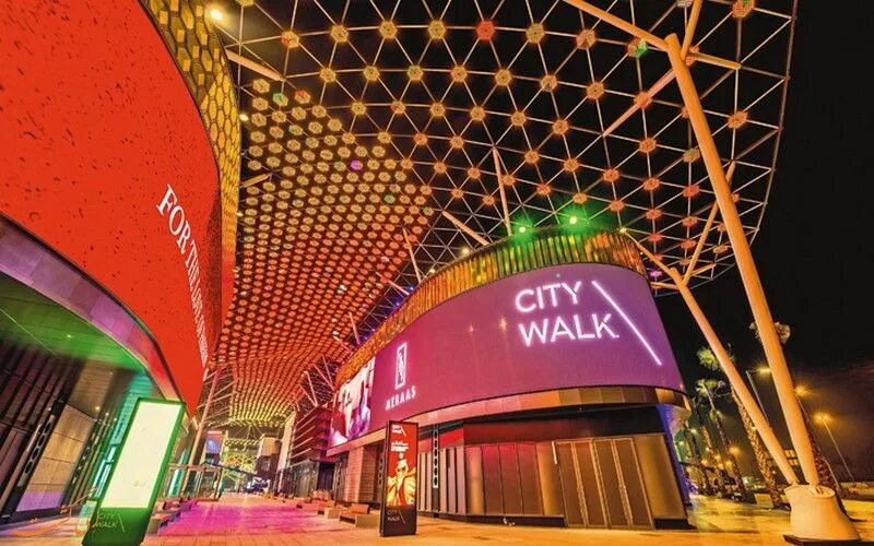 City walk me. Район Dubai City walk. Торгово-развлекательный центр City walk Дубай. Район City walk в Дубае. Волкин стрит Дубай.