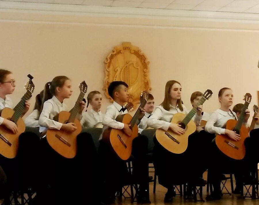 Отчетный концерт гитаристов. Аллегретто каркасси. Гитарный ансамбль. Гитара для детей. Голованова.