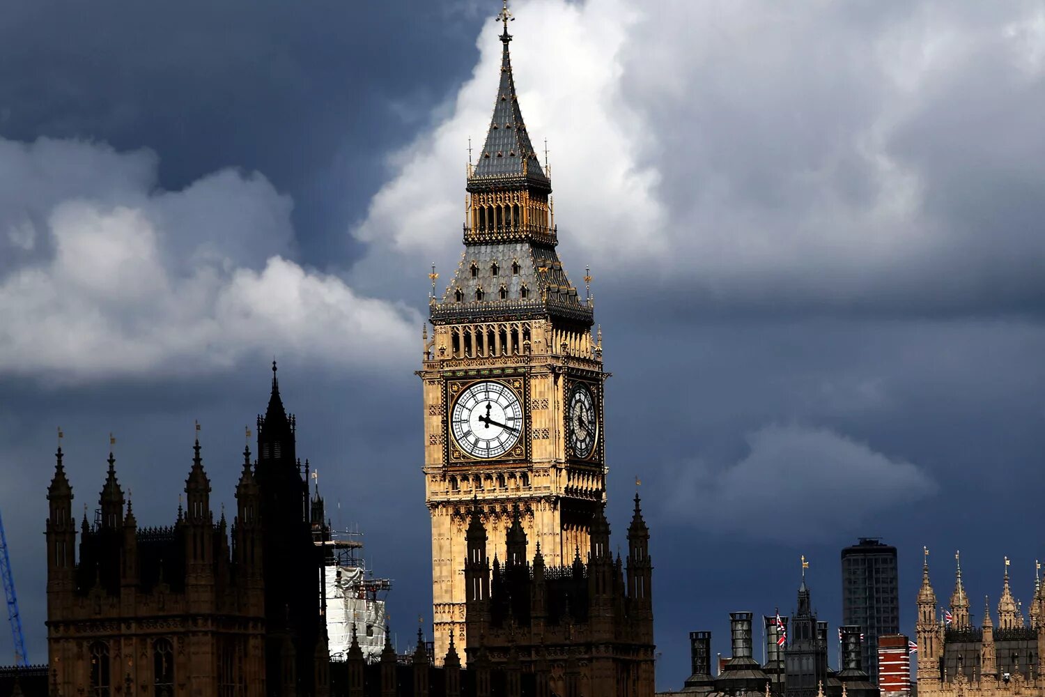 Часовая башня Вестминстерского дворца. Биг-Бен. Биг Бен в Лондоне. История Биг Бена в Лондоне. Время в лондоне и москве