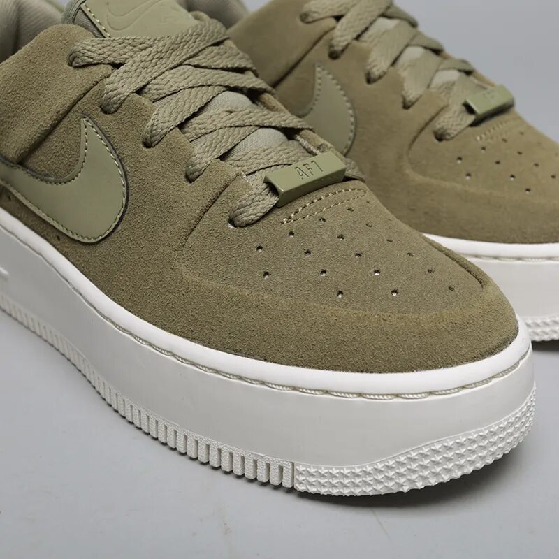 Кеды Nike Air Force 1. Nike Air Force 1 Sage Low. Nike Air Force 1 Sage. Nike Air Force 1 болотные.