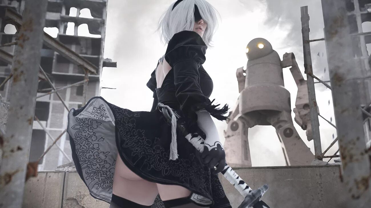 2b automata 18. Ниер автомата 2b. NIER Automata 2b косплей. 2 B NIER Automata. 2b из NIER: Automata.