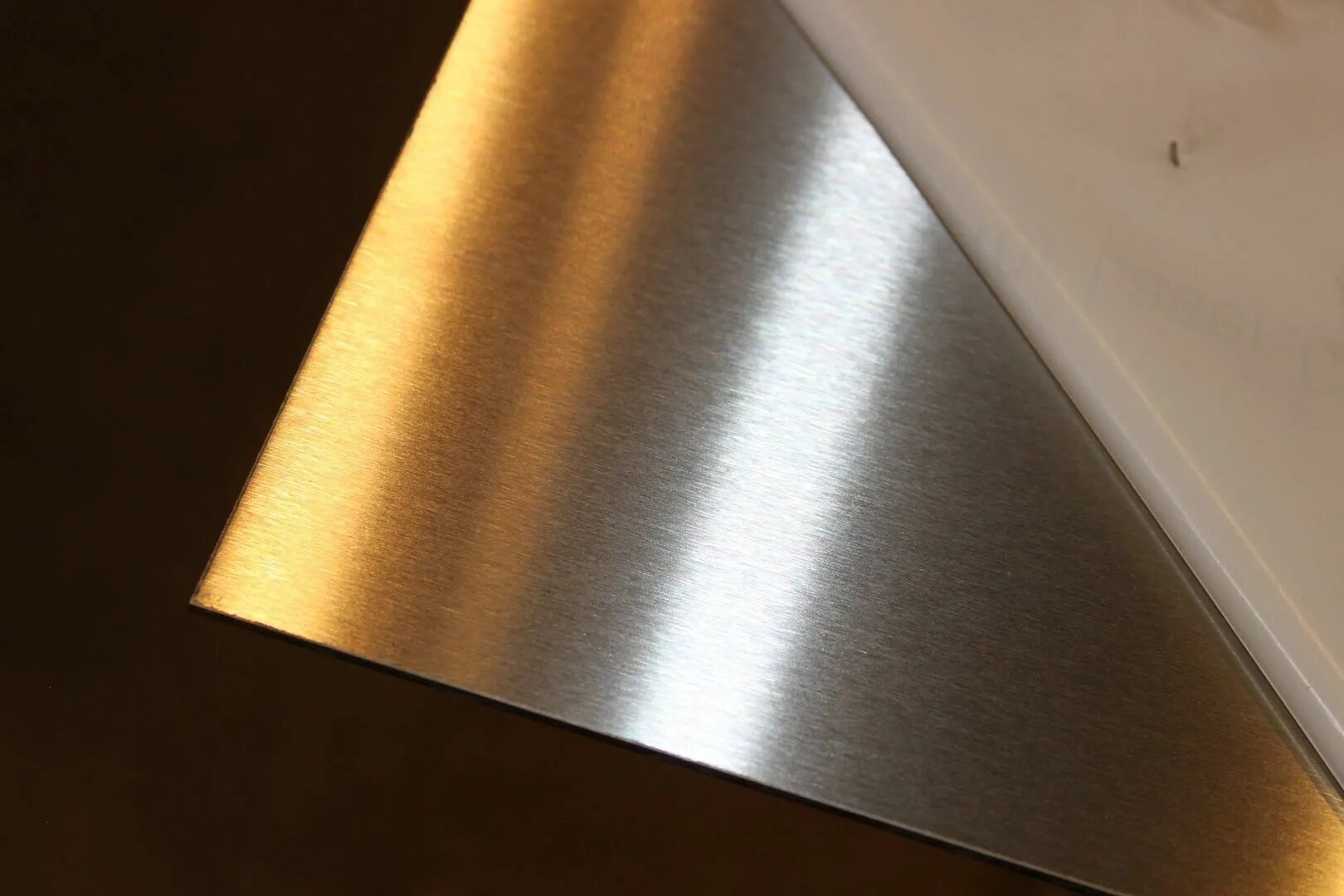 Нержавеющую сталь применяют. Aisi 304 stainless steel. stainless steel aisi 304 (0.8). шлифованная нержавеющая сталь aisi 304. лист аиси 430 нержавейка.