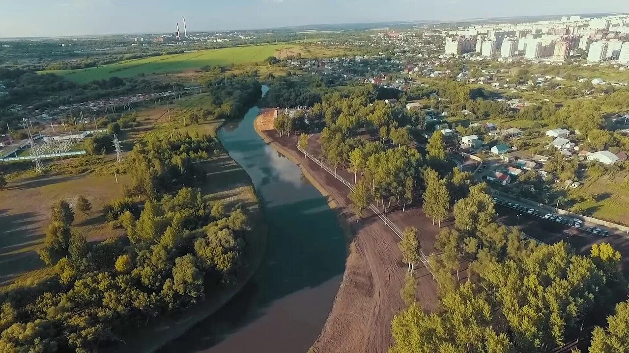 Река Инсар в Саранске. Саранск набережная реки Инсар. Набережная реки Инсар Саранск эко ПРК. Парк эко парк Саранск.