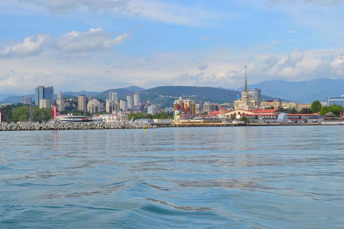 смотровая площадка бытха. горы сочи фотопанорама. адлер панорама. панорамный вид сочи. город сочи.