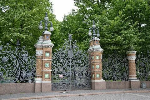 Украшение летнего сада