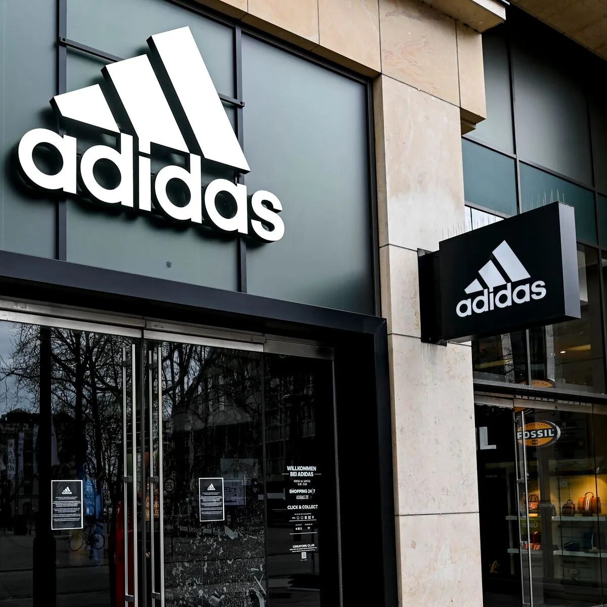 Адидас. Компания адидас. Торговая марка адидас. Adidas магазин. Adidas company