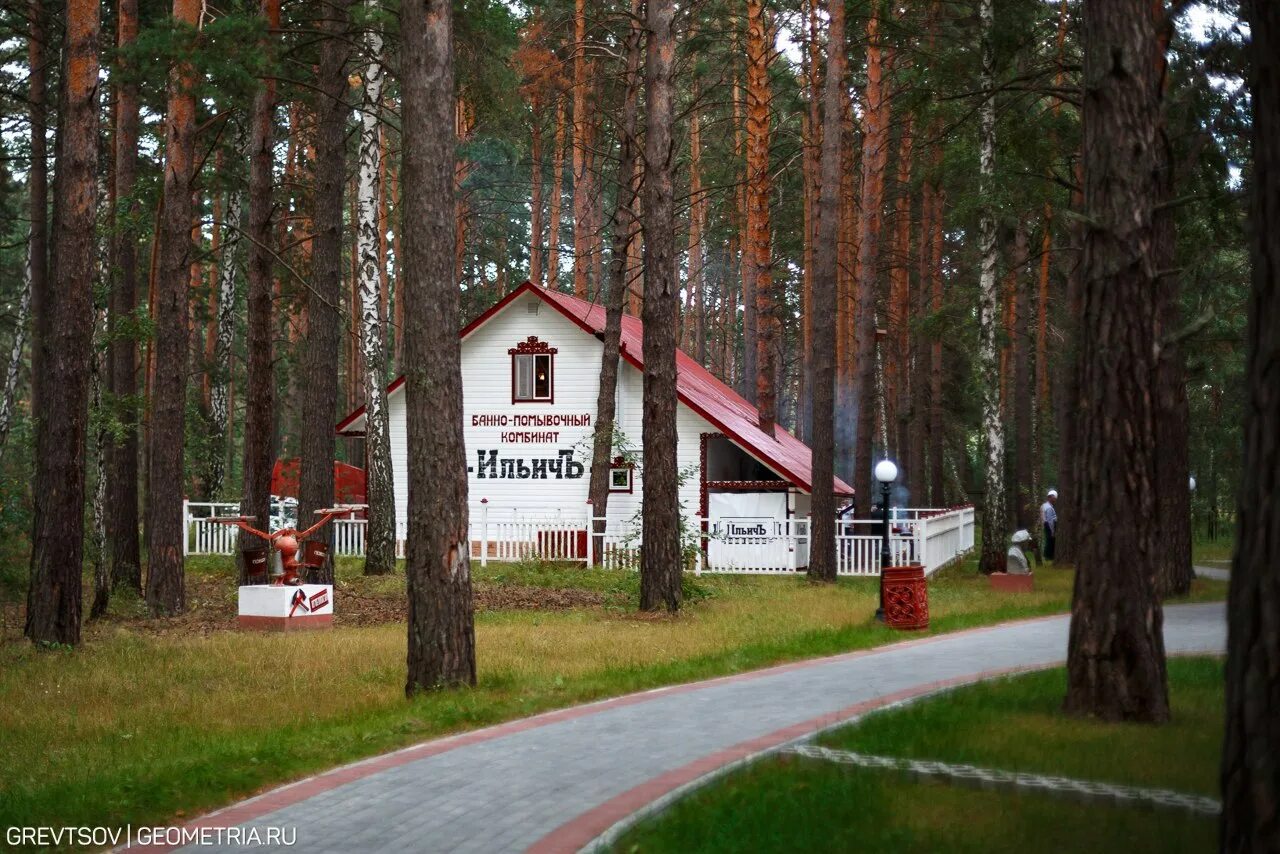 Море леса тюмень. Дом пионеров тюмень база отдыха. пионер база отдыха тюмень. дом пионеров тюмень винзили.