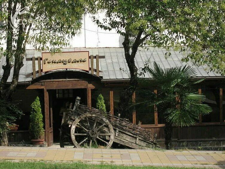 Генацвале ресторан махачкала. Генацвале сочи. Генацвале сочи. Генацвале ресторан махачкала. Грузинский ресторан сочи генацвале.