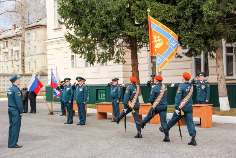 Фпс 8. Спецуправление 8 МЧС России. ФГКУ Су ФПС 8 МЧС России Северск. МЧС Северск. Специальная пожарная охрана.