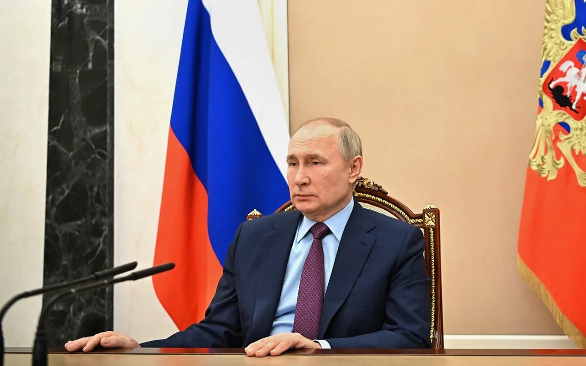 Владимир Путин провел совещание по редкоземельным металлам. Новости. Первый кана