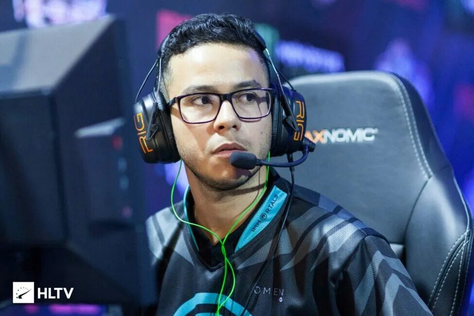 Steel immortals. Нож иммортал колд. Нож складной cold steel immortal. Steel immortals. Колд стил гладиус мачете.