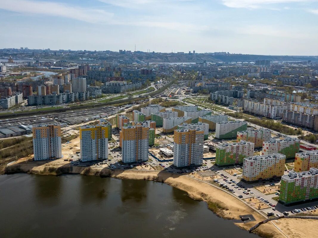 Новостройки московского района нижнего новгорода. Бурнаковский район Нижний Новгород. Микрорайон Бурнаковская Нижний Новгород. ЖК Бурнаковский Нижний Новгород. Улица Бурнаковская Нижний Новгород.