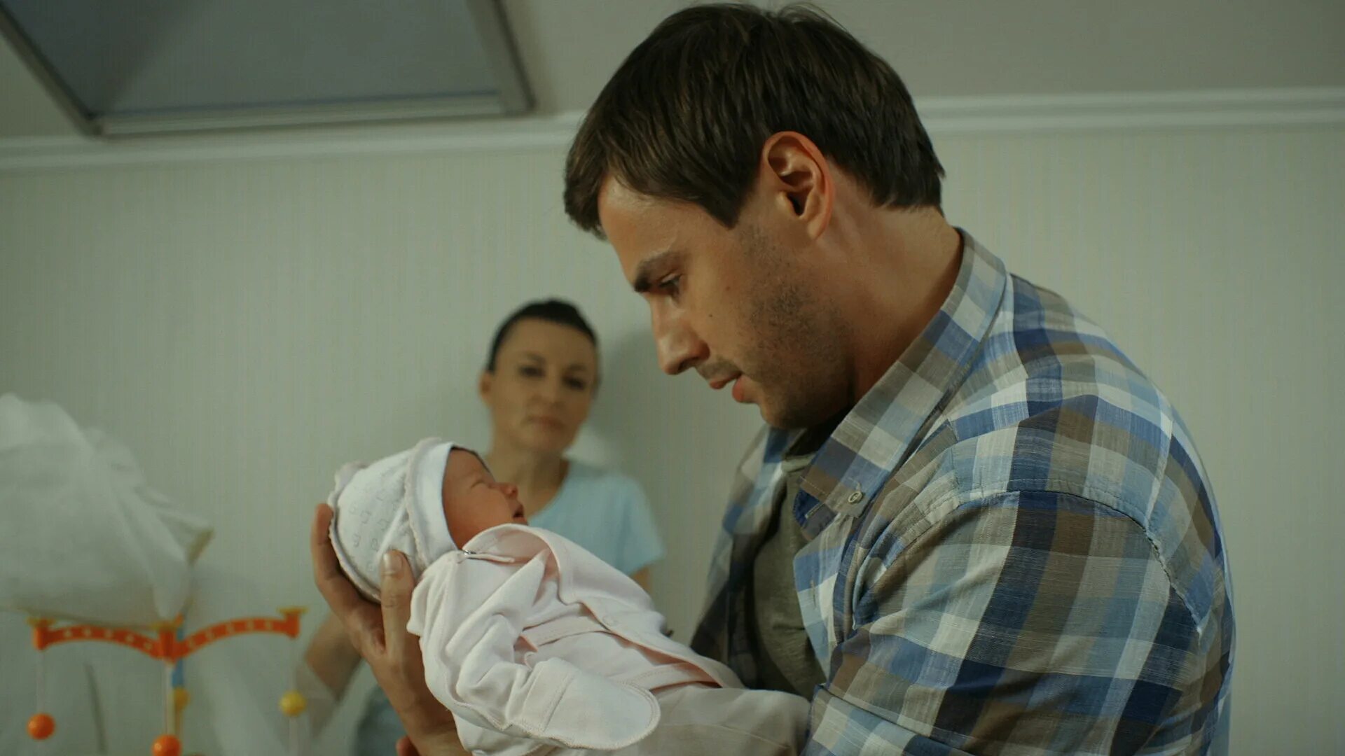 станислав боклан семья. артём карасёв мелодрама. сериал между любовью и ненавистью украина. любить и ненавидеть сериал кадры. елена шилова 2020.