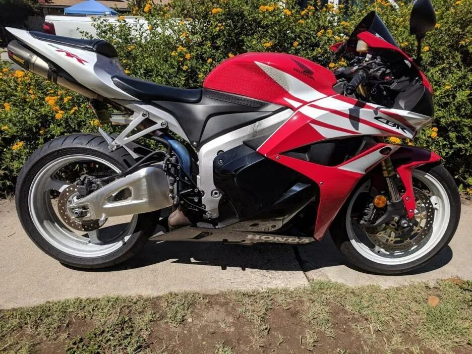 Honda cbr600rr. Хонда СБР 600рр. Honda CBR 600. Honda CBR 600 2012.