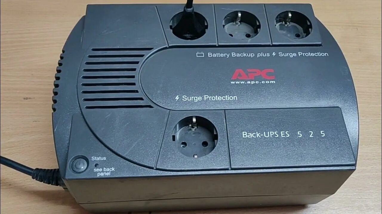 Ups 525 аккумулятор. Apc back-ups es 525. бесперебойник apc ups es 525. apc 525 rs. apc be525-rs.