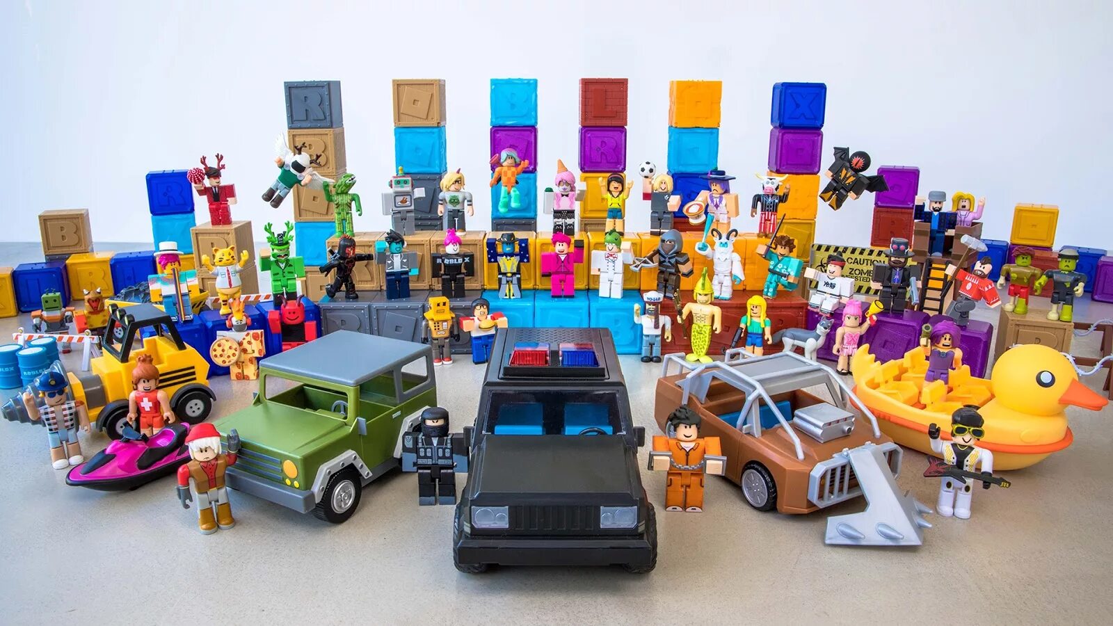 Роблокс toy. Роблокс тойс. игрушки из роблокса. игрушку roblox с машинами. роблокс игрушки.