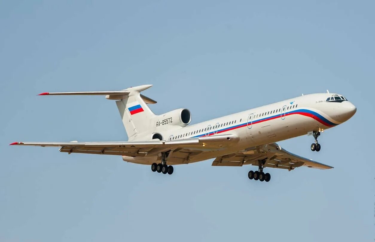 Россия эйр. Ту-154 пассажирский самолёт. Туполев ту 154м. Ту-154б-2 ra-85572. Самолет ту 154 м.