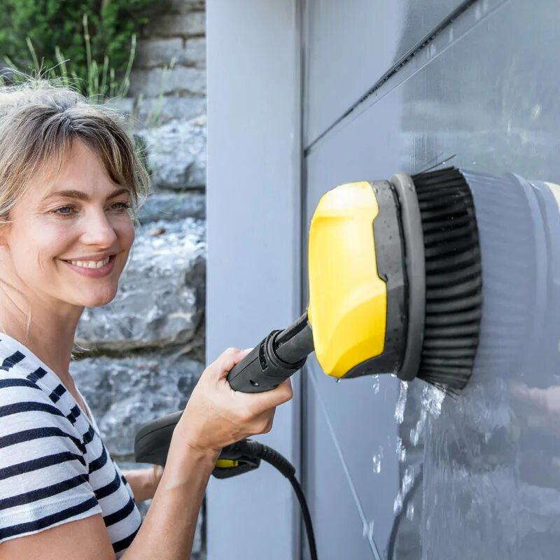 Как работает керхер для мытья окон. Щетка вращающаяся karcher. щетка для окон керхер. щетка karcher 2.643236 вращающаяся wb 100 karcher 2.643236 вращающаяся wb 1в. щетка на керхер для мойки тротуарной плитки.