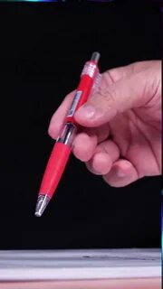 Wuwuyan712's tweet video. 