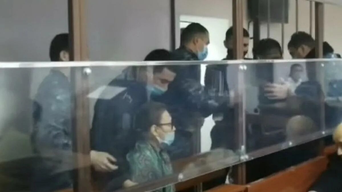 Закончился ли суд над бишембаевым. Судья Арнаут оглашение приговора. Истерика в суде.