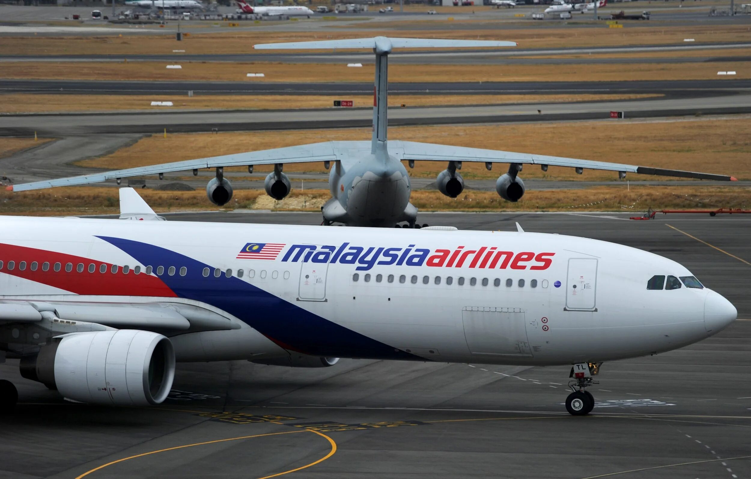 Самолёт Боинг 777 Малайзия. 370 Малайзия Эйрлайнс. Боинг 777 авиакомпании Malaysia Airlines. Рейс 370 Malaysia Airlines.