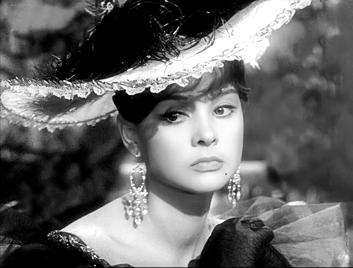 Людмила гурченко 2011. Людмила гурченко. Фильмография людмилы. Гурченко 2011. Людмила гурченко фото.