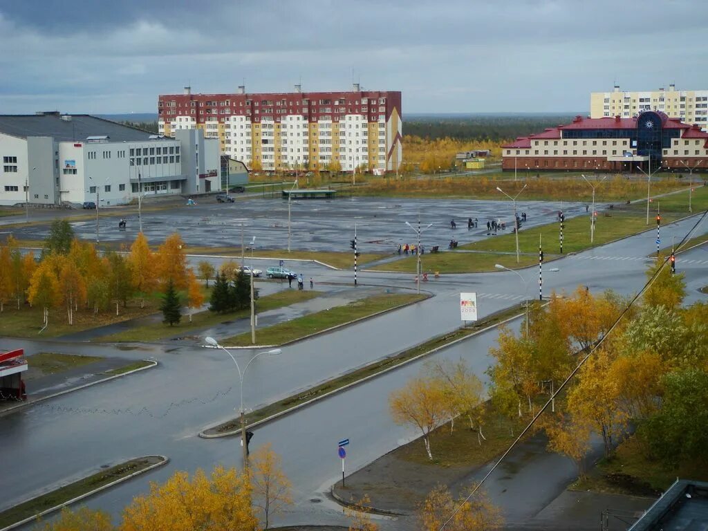 Сайт г усинска. Усинск. Усинск Коми. Усинск площадь города. Население города Усинск Республики Коми.