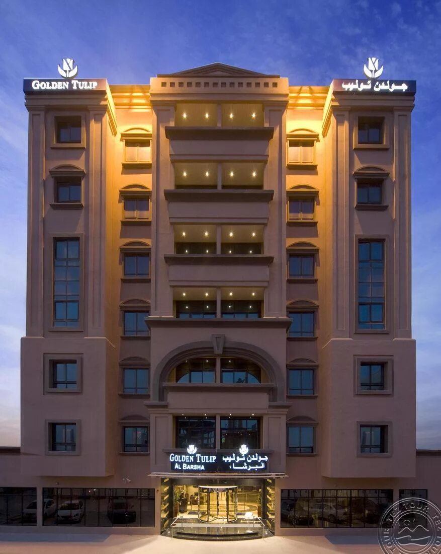 Golden tulip barsha. Golden Tulip отель Дубай. ОАЭ Golden Tulip al Barsha 4* Дубай / Аль барша. Голден Тулип Дубай 4. Гостиница в Дубае Голден Тулип Аль барша.