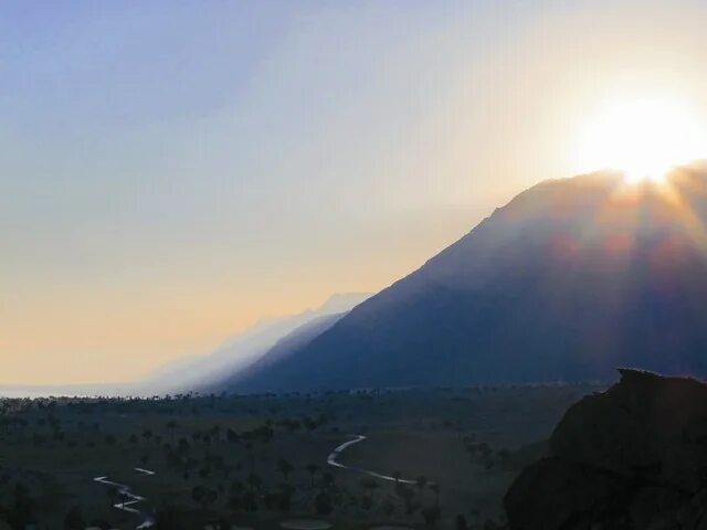 Гора фавор израиль. Гора фавор в день преображения господня. Облако преображения. Фавор гора преображения. Фавор гора преображения облако.