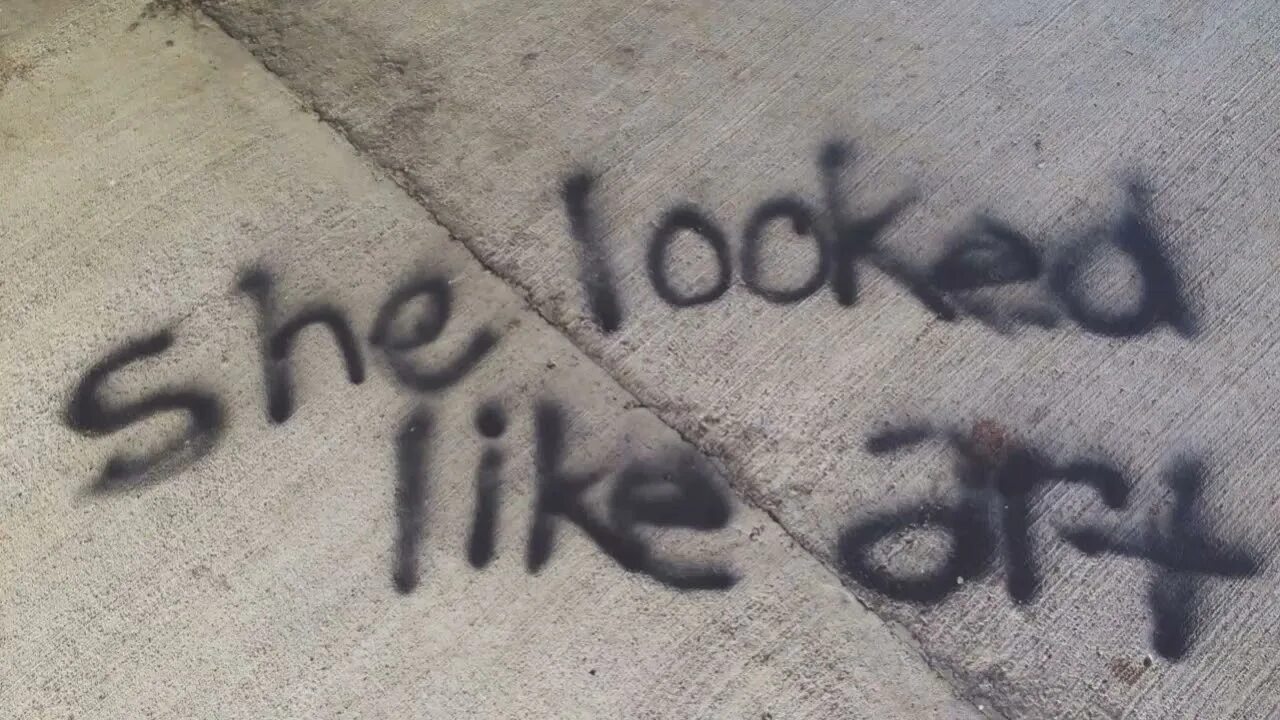 You look she. You look she. Like look like. What is he like ответ на вопрос. How does she look like.