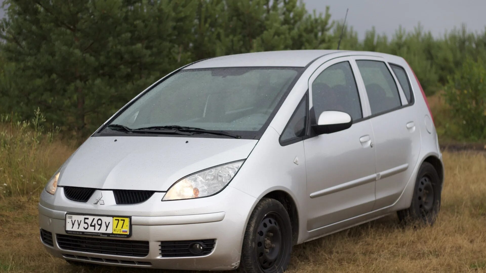 Mitsubishi colt 1. Митсубиси Кольт 1.5 2007. Mitsubishi Colt 2006. Mitsubishi Colt 2006 года. Митсубиси Кольт 2006.