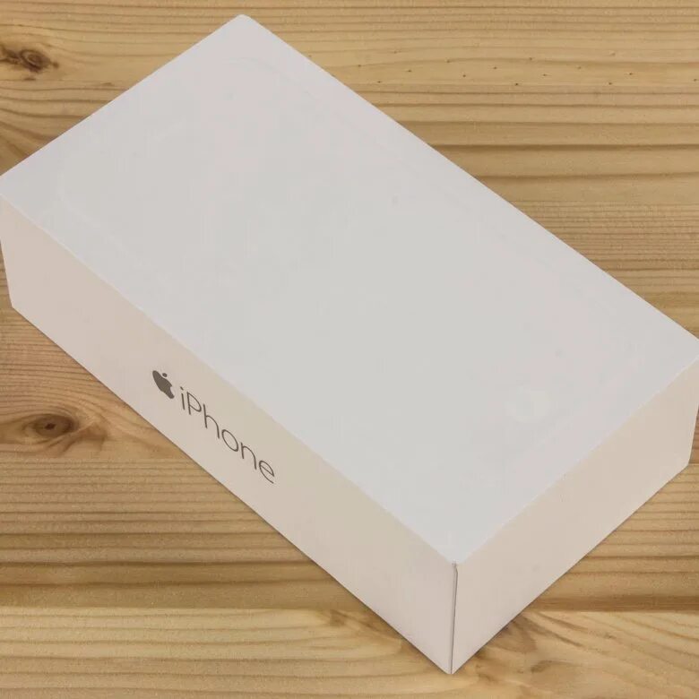 Как выглядит коробка 15 айфона. Iphone 12 коробка. Айфон 12 белый коробк. Белая коробка. Коробка от айфона белая.