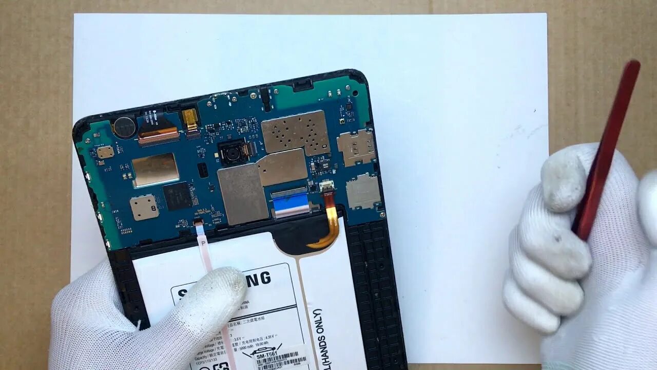 Как заменить аккумулятор Samsung Galaxy Tab 4 10.1