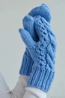 Варежки с косами