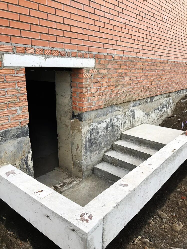 Подвал техподполье. Узел гидроизоляции фундамента в домах без подвала. Техническое подполье разрез. Техподполье и подвал. Подвал техподполье.