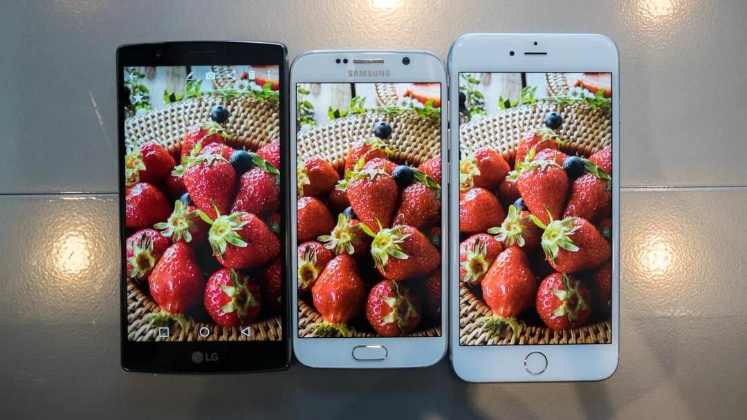 Super ips. IPS LCD vs Amoled. Super Amoled экран. Super Amoled vs IPS. Super Amoled смартфоны.