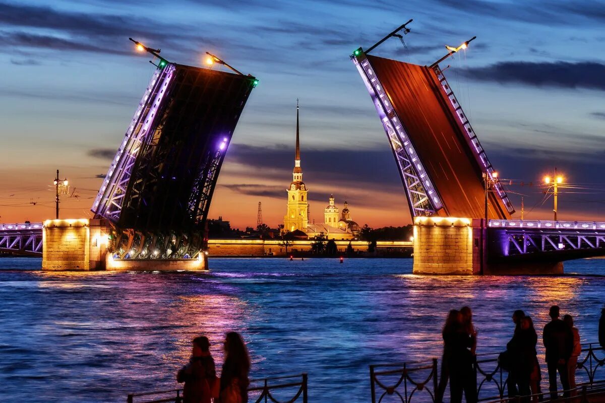 Дворцовый мост в Санкт-Петербурге. Поющие мосты в Санкт-Петербурге 2021. Дворцовый мост в Санкт-Петербурге развод. Дворцовый мост в Санкт-Петербурге разводится.