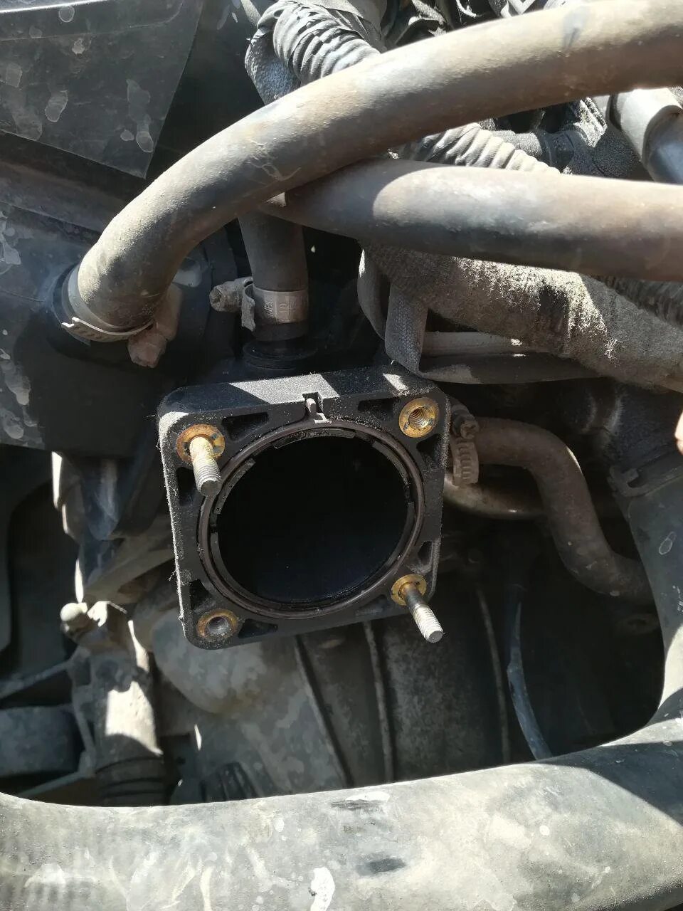 Дроссельная заслонка лифан бриз. Дроссельная заслонка лифан х60. Дроссель lifan x60. Заслонка лифан х60. Заслонка лифан х60.