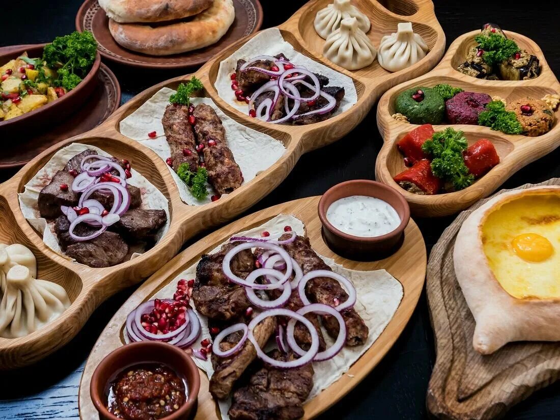 Грузинская кухня традиции кавказа. Национальная кухня грузин. Грузинская еда на дом. Грузинская еда на дом. Национальная грузинская кухня в тбилиси.
