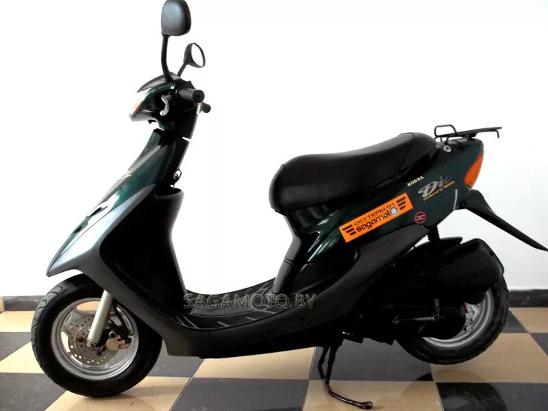 Хонда дио аф 35. Honda Dio 35 SR. Honda Dio af 35 SR. Скутер Honda Dio af35. Honda Dio 35 ZX.