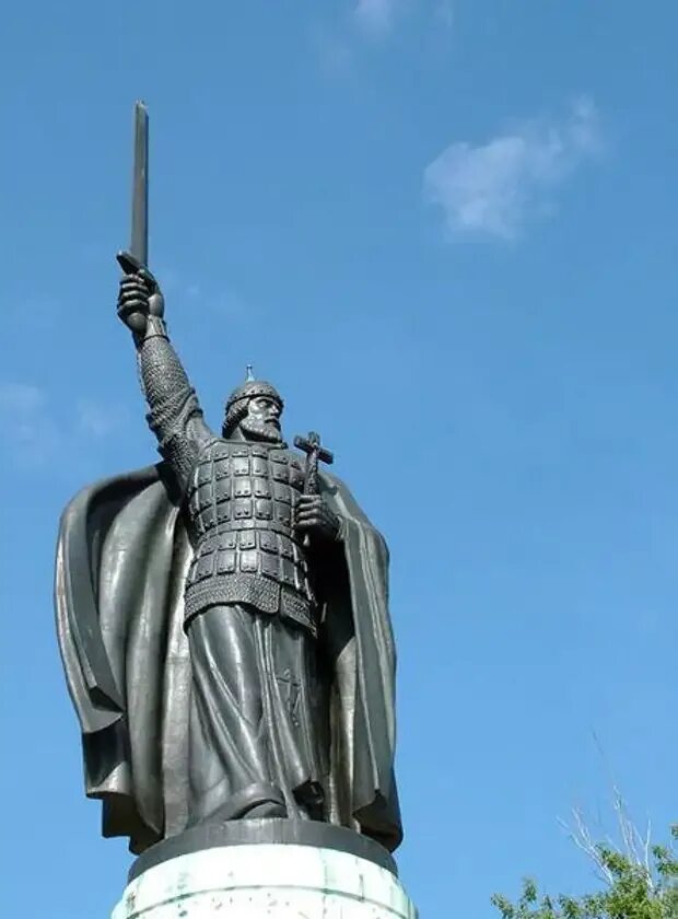 Муром памятник илье муромцу. Памятник илью муомцу в муроме. М. Город муром богатырей. Город муром памятник илье муромцу.